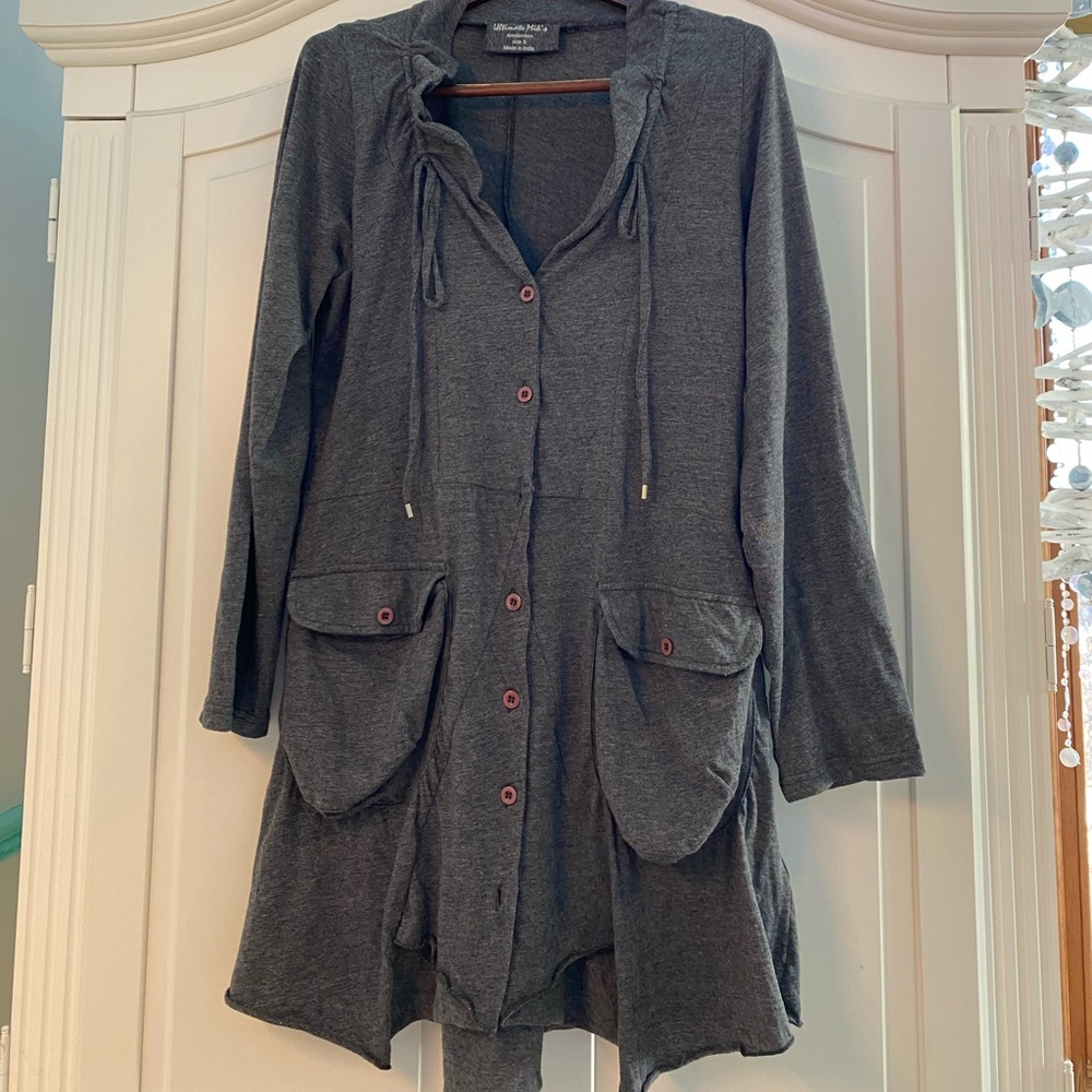 Long knit tunic gray